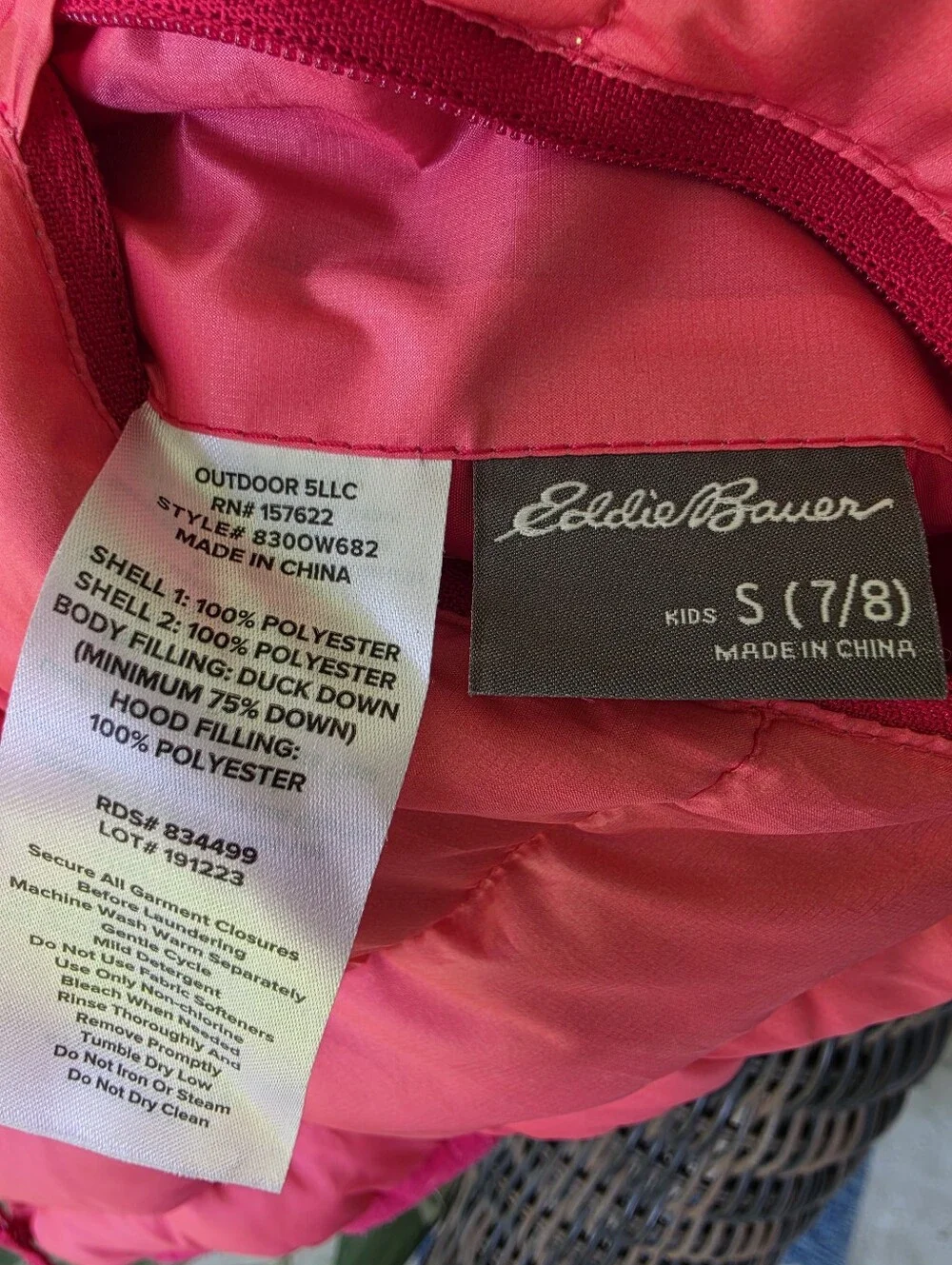 Eddie Bauer Girls Small 7/8 Pink Ombre Reversible Hooded Down Jacket